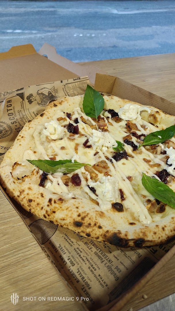 Da pippone pizzeria napoletana Verace · Photos 11